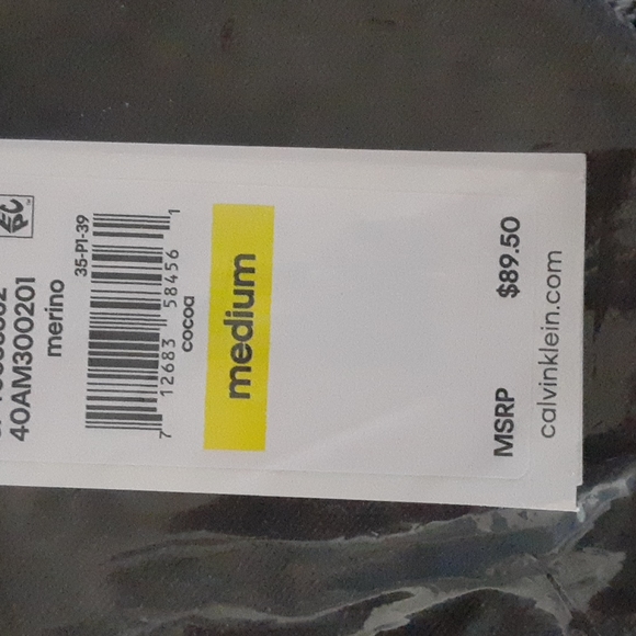 Calvin Klein Extra Fine Merino Wool V Neck Sweater.NWTs In Original Packaging!!! - Picture 3 of 6